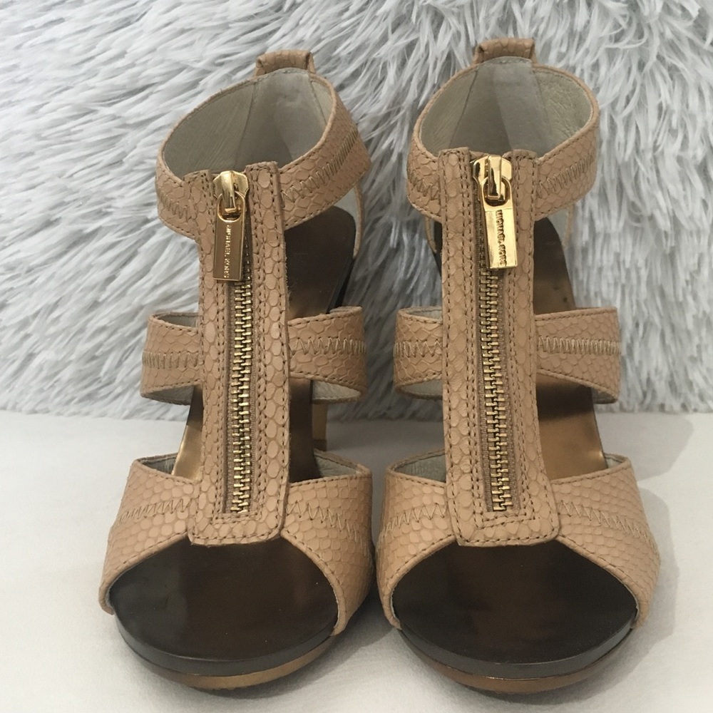 NWOB Michael Kors Tan/Bronze Zip Sandals - Picture 3 of 7